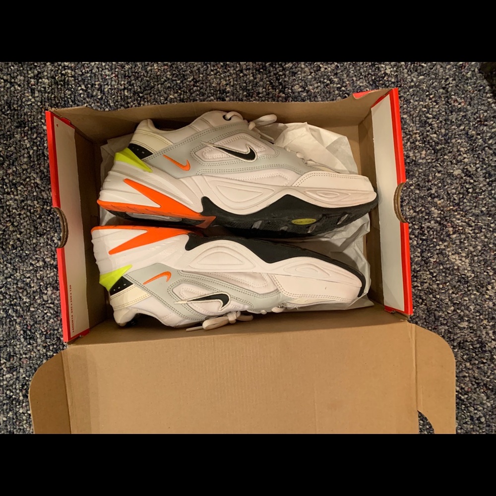 Men’s Vintage Nike Sneakers